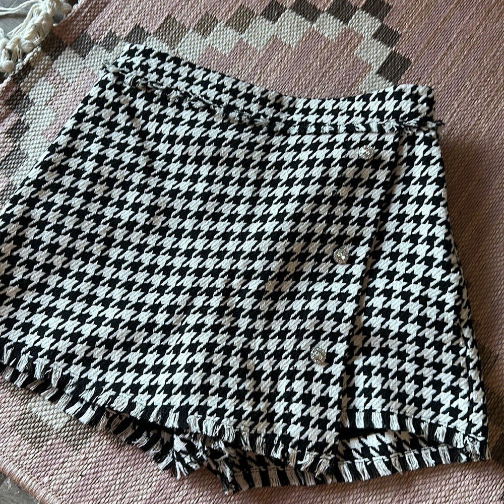 NWT Forever21 Houndstooth Shorts